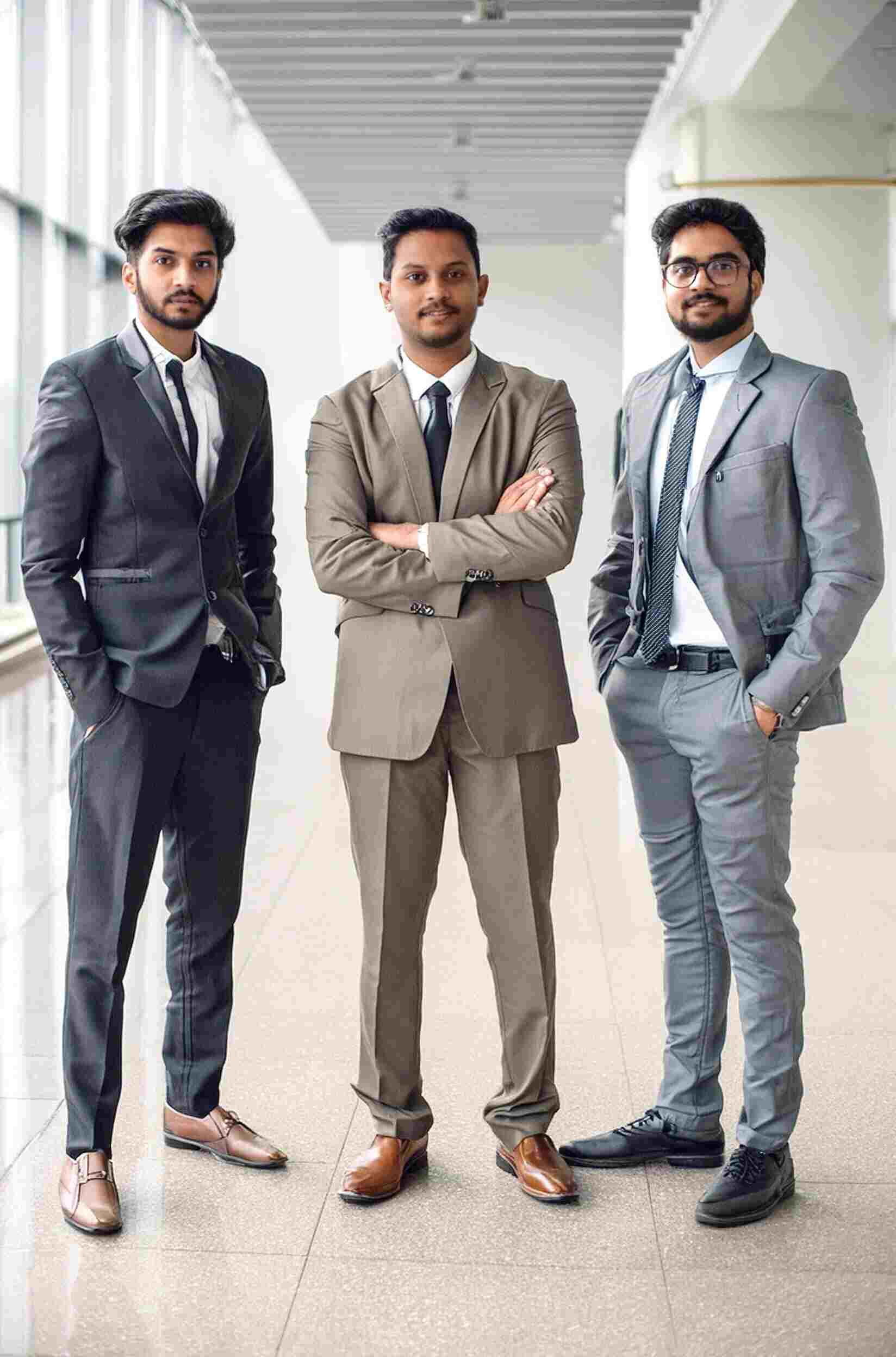 Bluggle Pvt. Ltd. team of professionals representing a leading digital marketing agency.